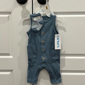NWT Carter Newborn sleeveless jumpsuit with matching socks